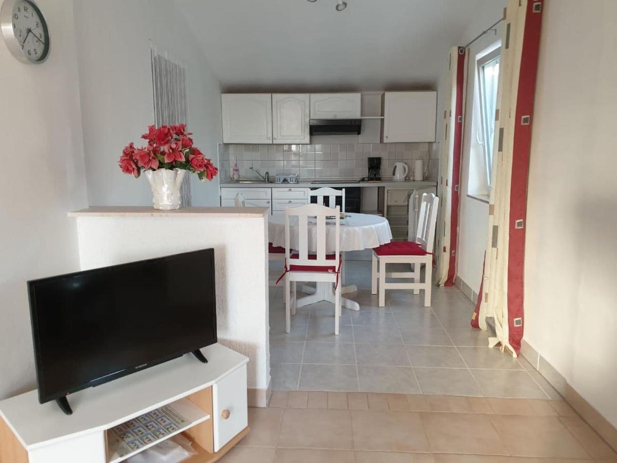 Villa 2 Swans Peroj Εξωτερικό φωτογραφία